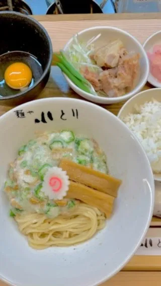 「冷たい山つけ玉そば」930円+排骨定食330円